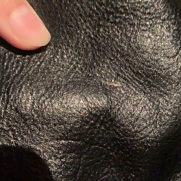 Etienne Aiger Genuine Leather Side Purse - Picture 3 of 10